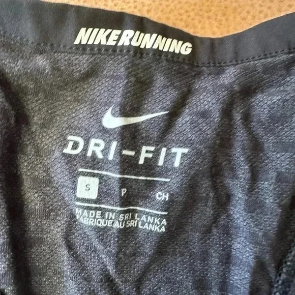 Nike Dri-Fit Sleeveless Miler Running Tank Top Black Mesh Breathable Womens S - Picture 5 of 8